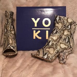 Yoki booties
